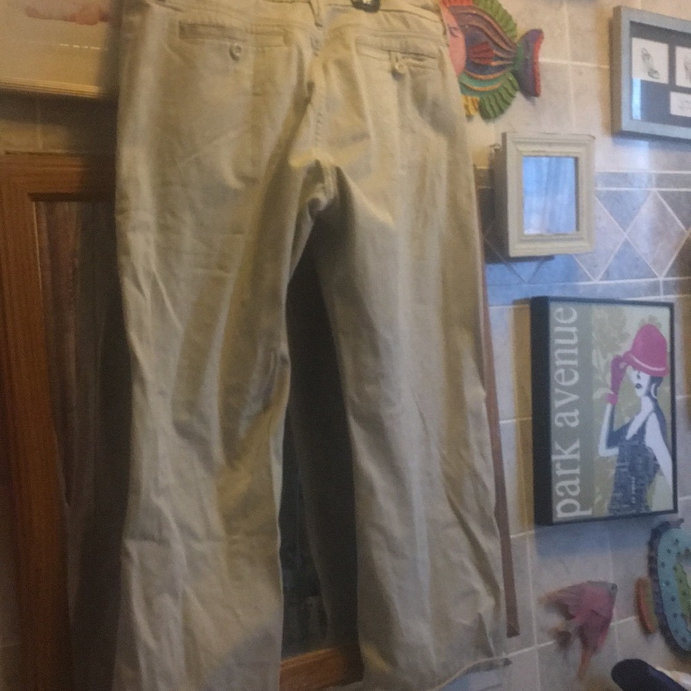 Levi’s Capris - image 5